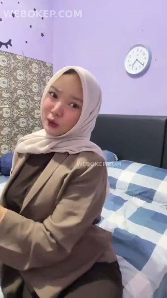 Bokep Viral mukbang durian malah buka toket